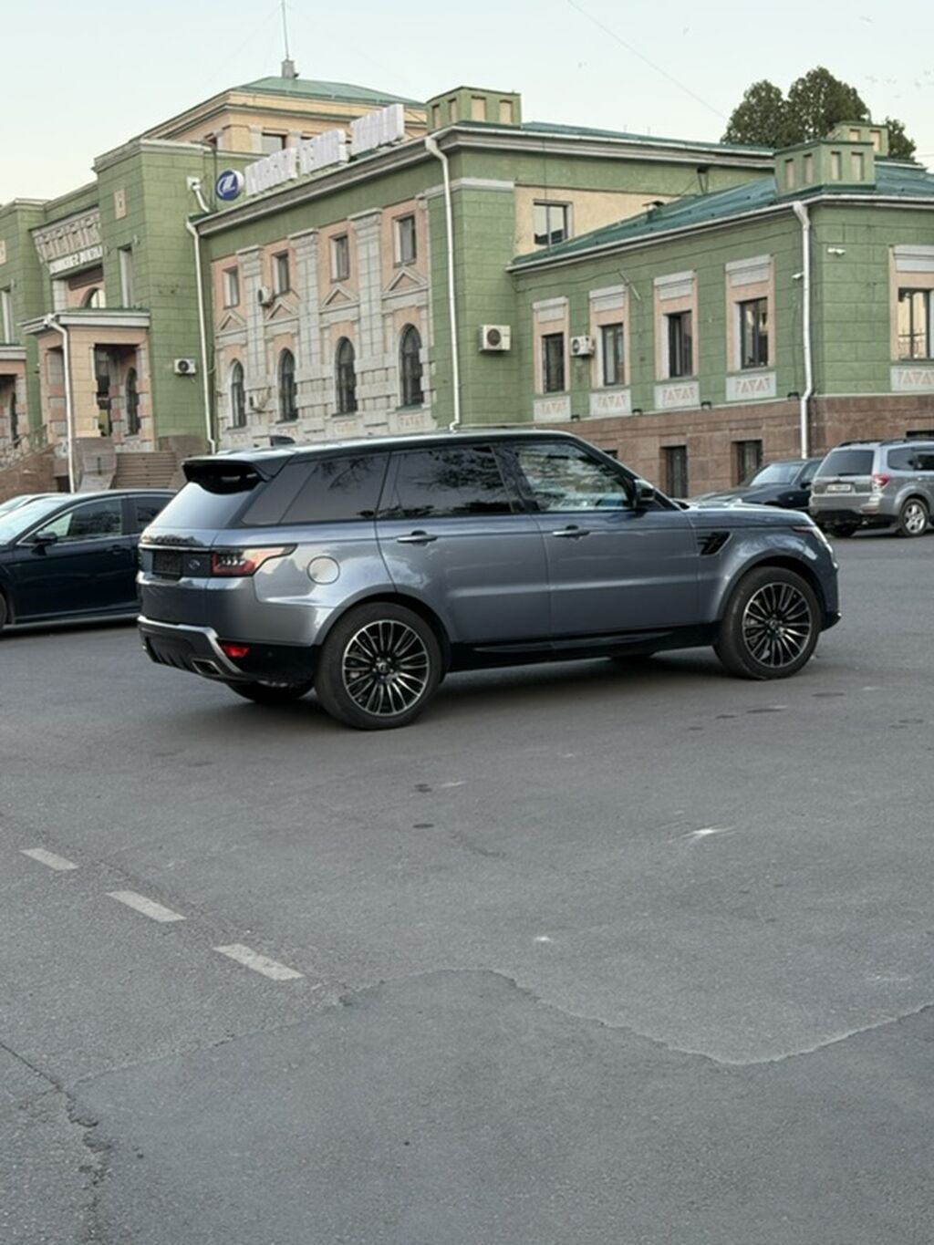 Land Rover Range Rover Sport: 2019 г., 3 л, Автомат, Бензин, Внедорожник: фото 3