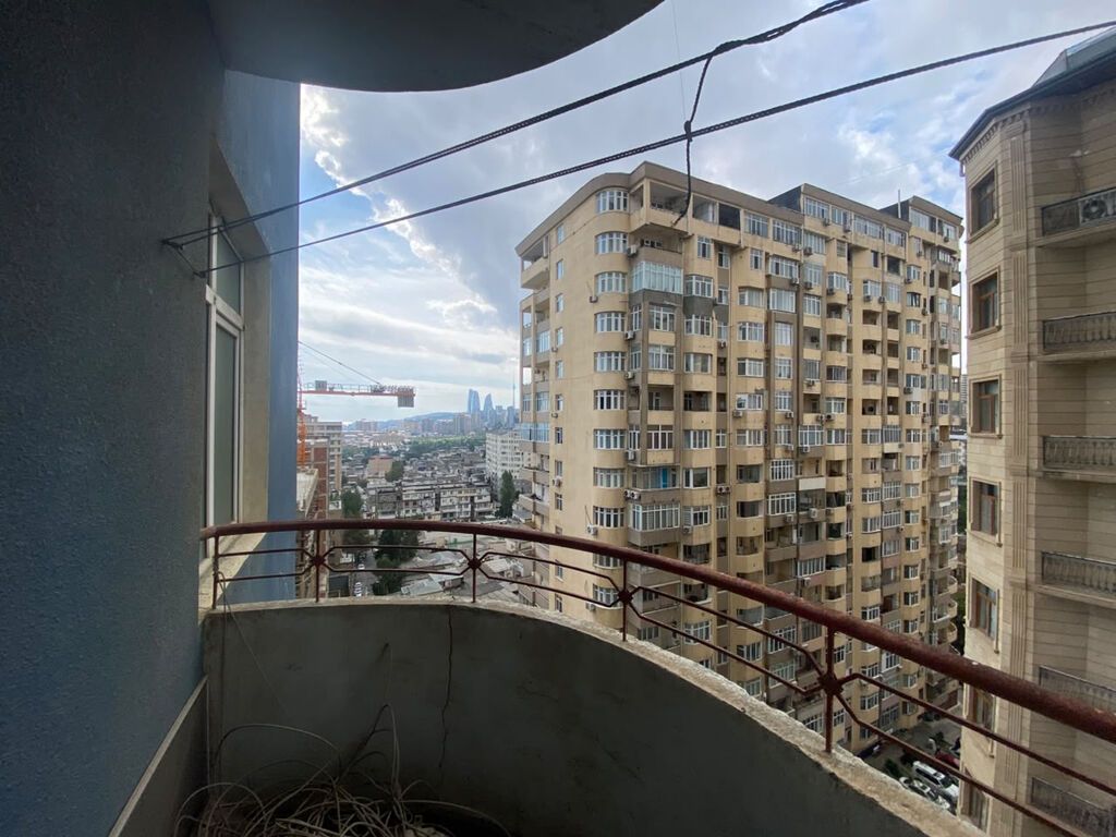4 otaqlı, Yeni tikili, 170 kv. m