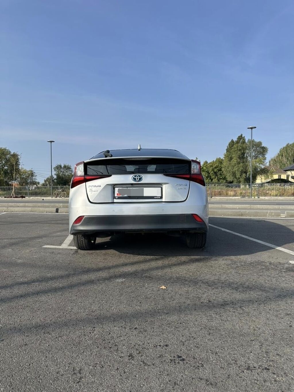 Toyota Prius: 2018 г., 1.8 л, Вариатор, Гибрид, Лифтбек: фото 3