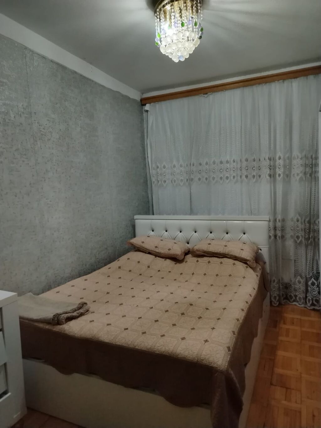 Saray, 3 otaqlı, Köhnə tikili, 67 kv. m
