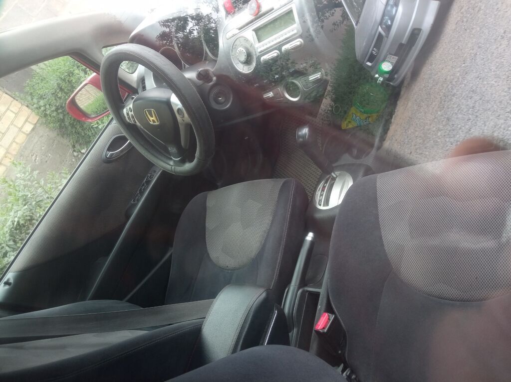 Honda Jazz 2008, 1.3 л, вариатор, бензин: фото 5
