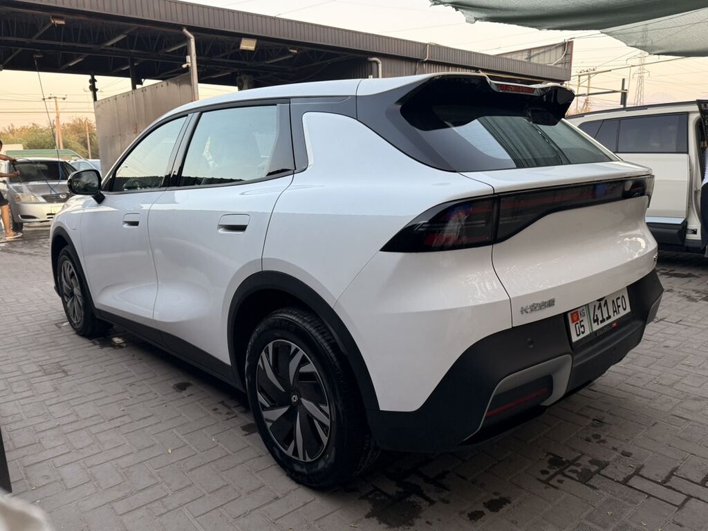 Changan Qiyuan Q05: 2026 г., Автомат, Электромобиль, Кроссовер: фото 4