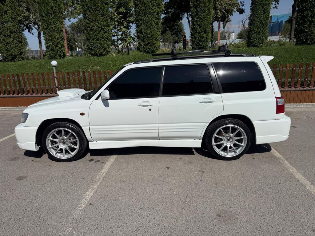 Subaru Forester: 2001 г., 2 л, Автомат, Бензин, Универсал: фото 4