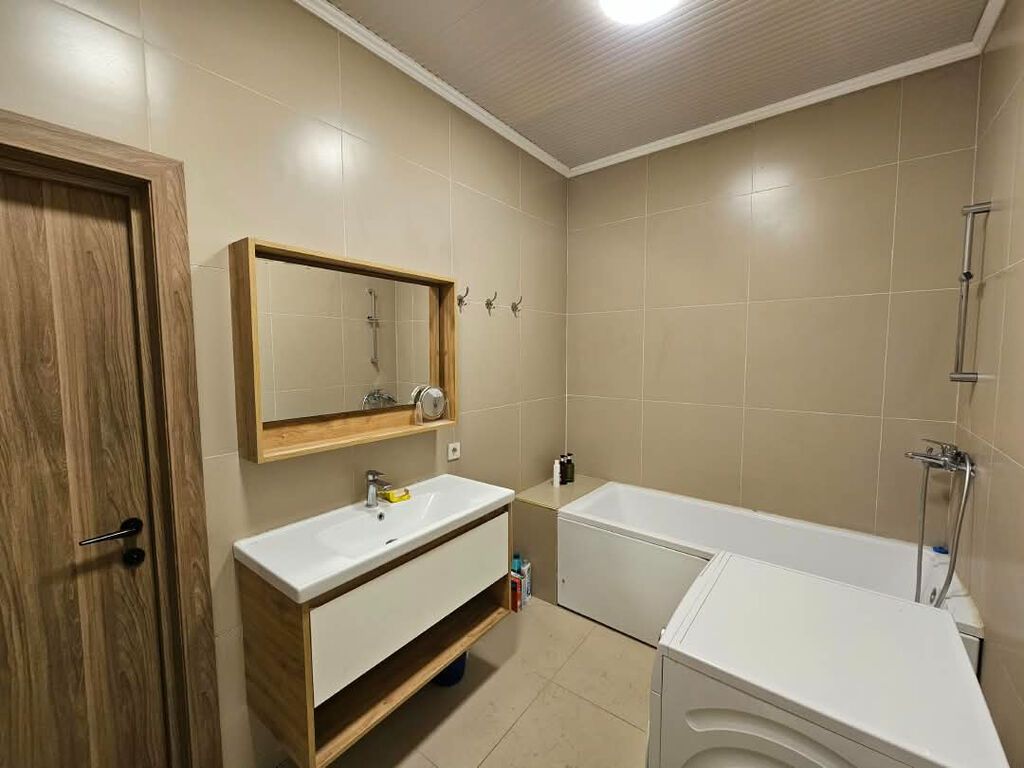 3 комнаты, 85 м², Золотой квадрат Элитка, 10 этаж, Евроремонт: фото 7