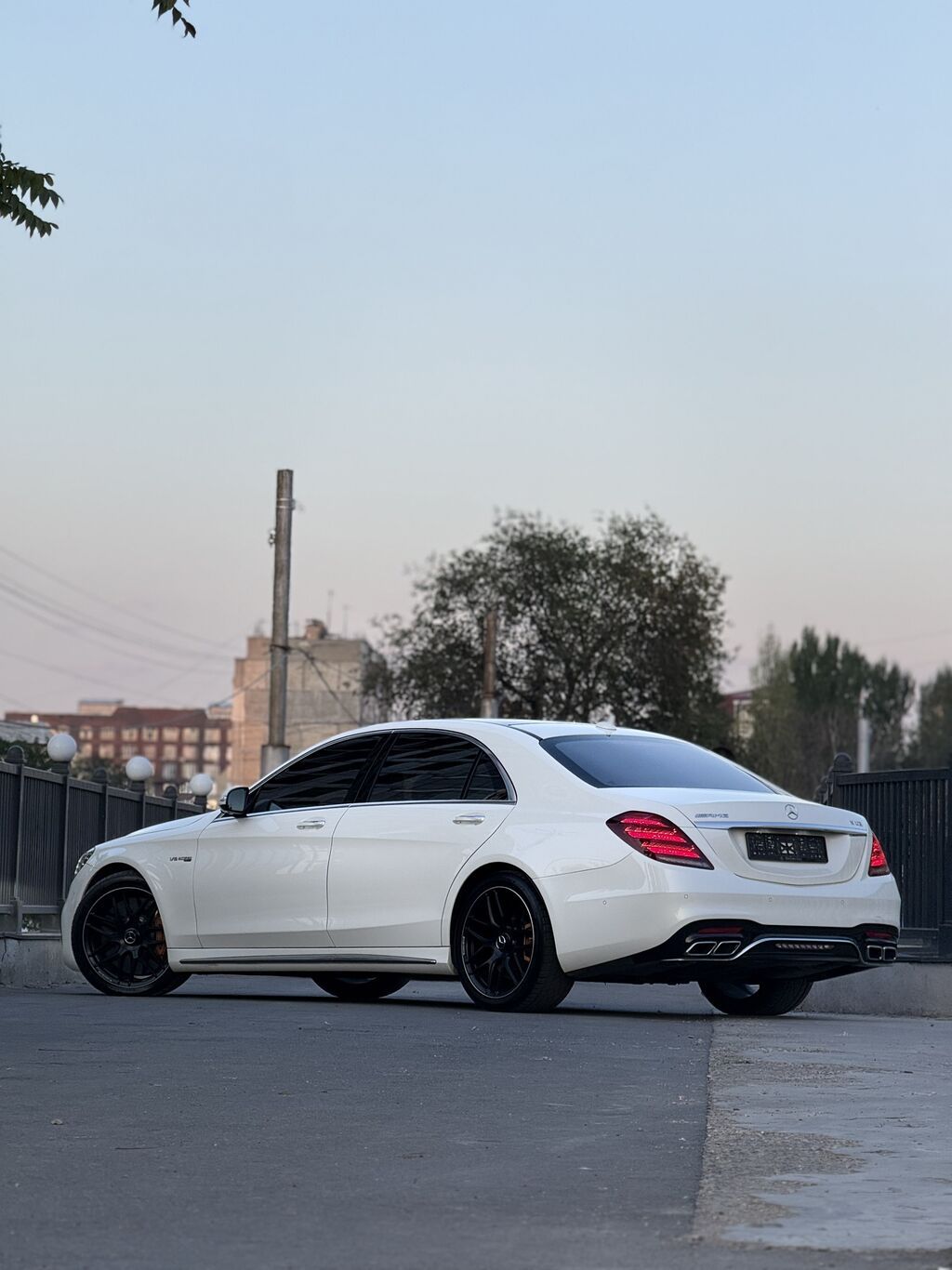 Mercedes-Benz S-class AMG: 2019 г., 4 л, Автомат, Бензин, Седан: фото 2