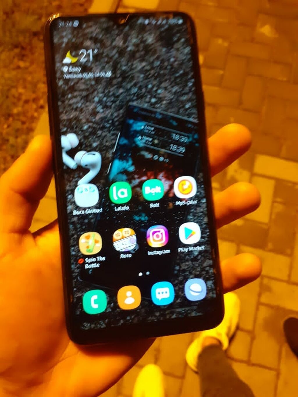 900 azn telefon alisihər nov telefonlar
