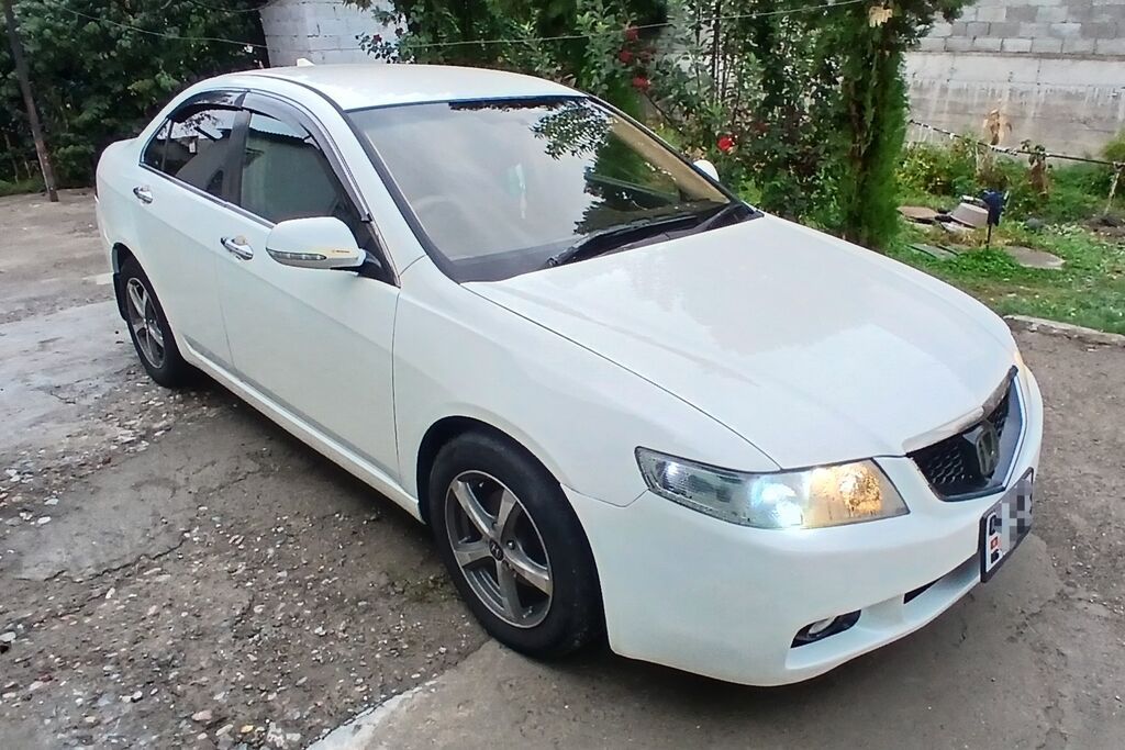 Honda Accord: 2004 г., 2 л, Автомат, Бензин, Седан: фото 3