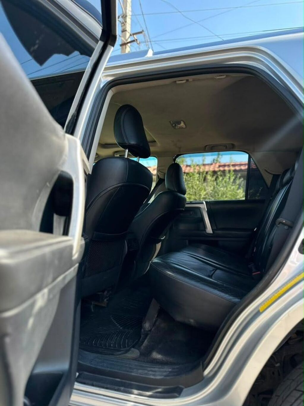 Toyota 4Runner: 2010 г., 4 л, Автомат, Бензин, Внедорожник: фото 7