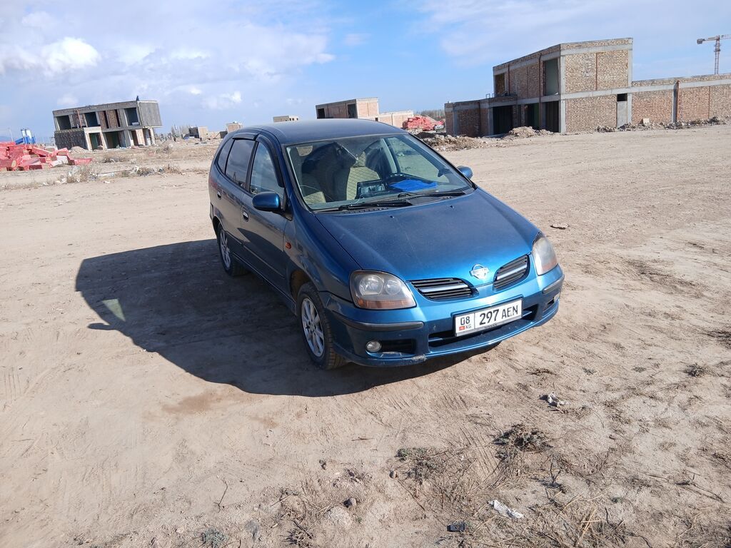 Nissan Tino: 2002 г., Минивэн: фото 3
