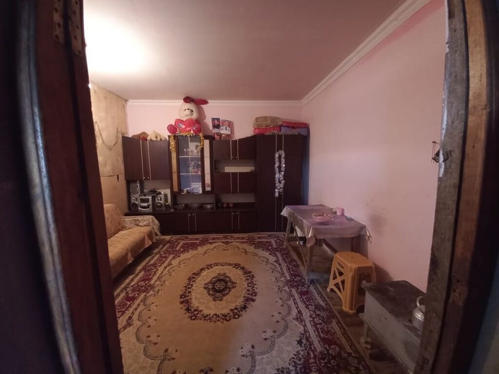 6 otaqlı, 145 kv. m, Kredit var, Təmirsiz