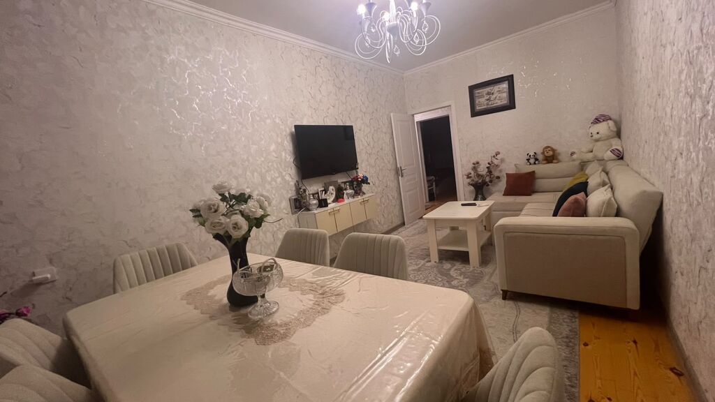 Xirdalanda 5 nom mektebin yaxinliginda kursulu altı qaracli 4 otagli
