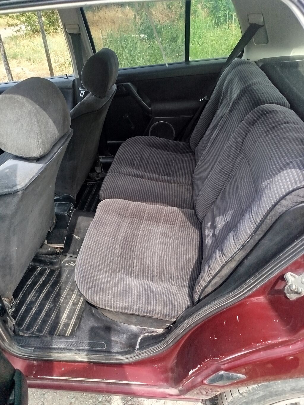 Volkswagen Golf: 1993 г., 1.8 л, Механика, Бензин, Хэтчбэк: фото 7