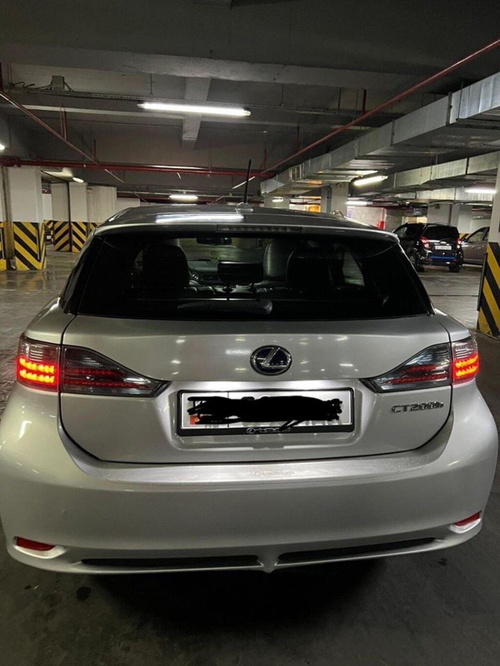 Lexus CT: 2011 г., 1.8 л, Автомат, Гибрид, Хэтчбэк: фото 3
