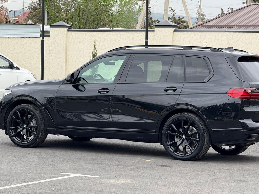 BMW X7: 2019 г., Бензин, Кроссовер: фото 4