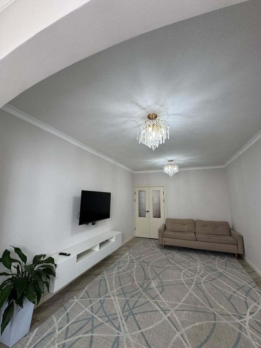 2 комнаты, 67 м², Кок-Жар мкр Элитка, 6 этаж, Дизайнерский ремонт: фото 2