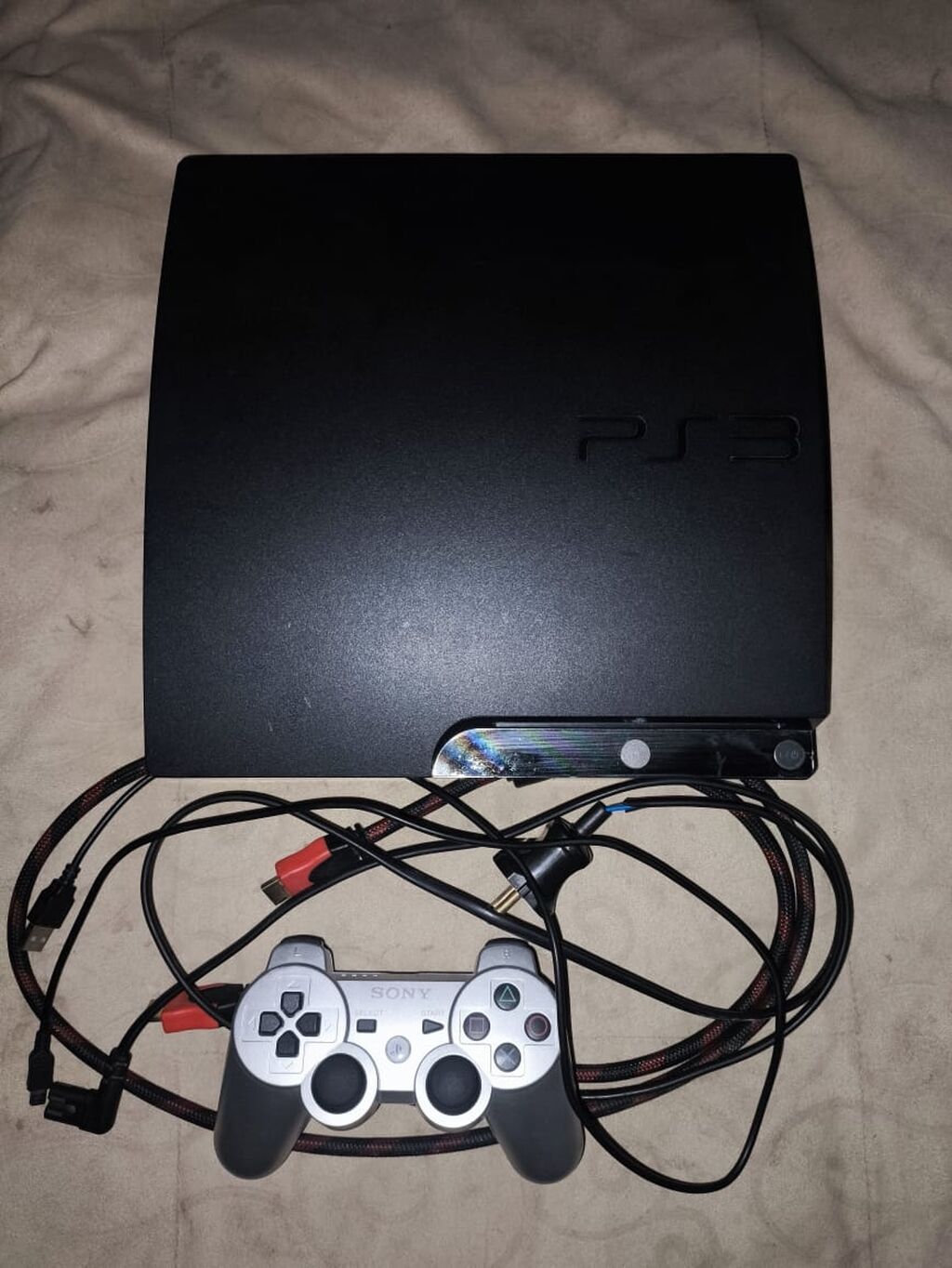 Продаю отличную игровую приставку PlayStation 3. Консоль работает: фото 3