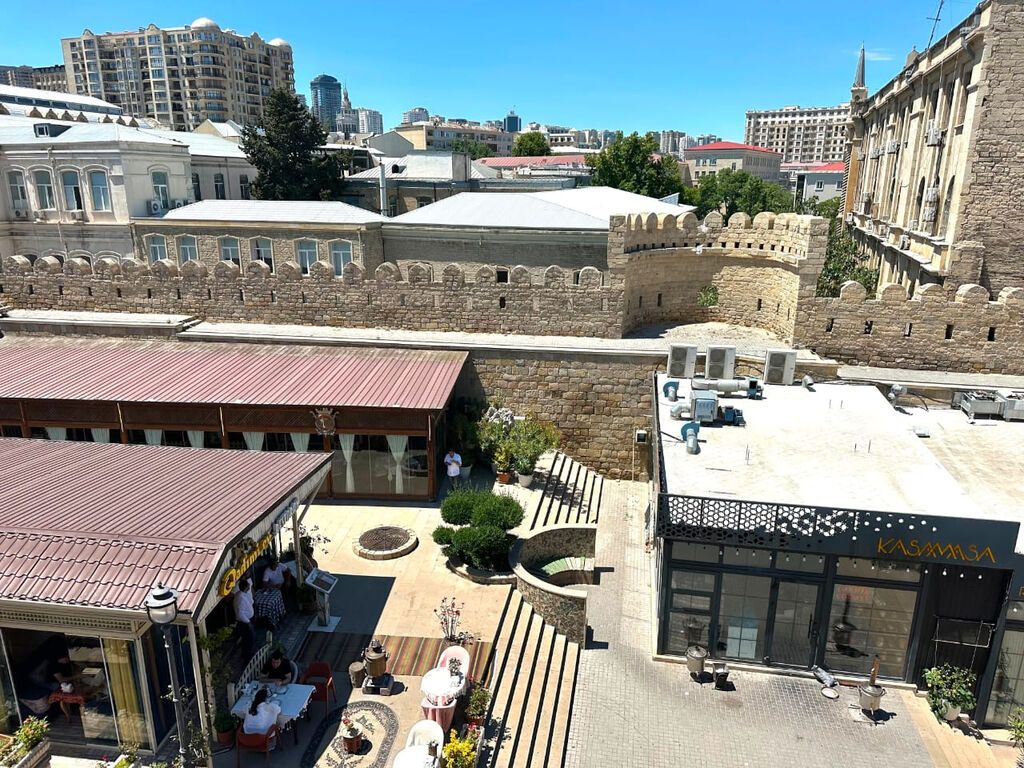 İçəri Şəhərdə 3 otaqlı mənzil kirayə verilir, 150 m², 1 250 AZN/ay, şəkil 2 / 12