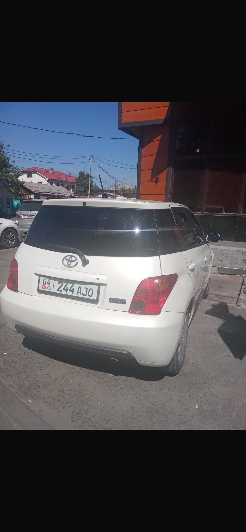 Toyota Ist: 2003 г., 1.3 л, Автомат, Бензин, Хэтчбэк: фото 2