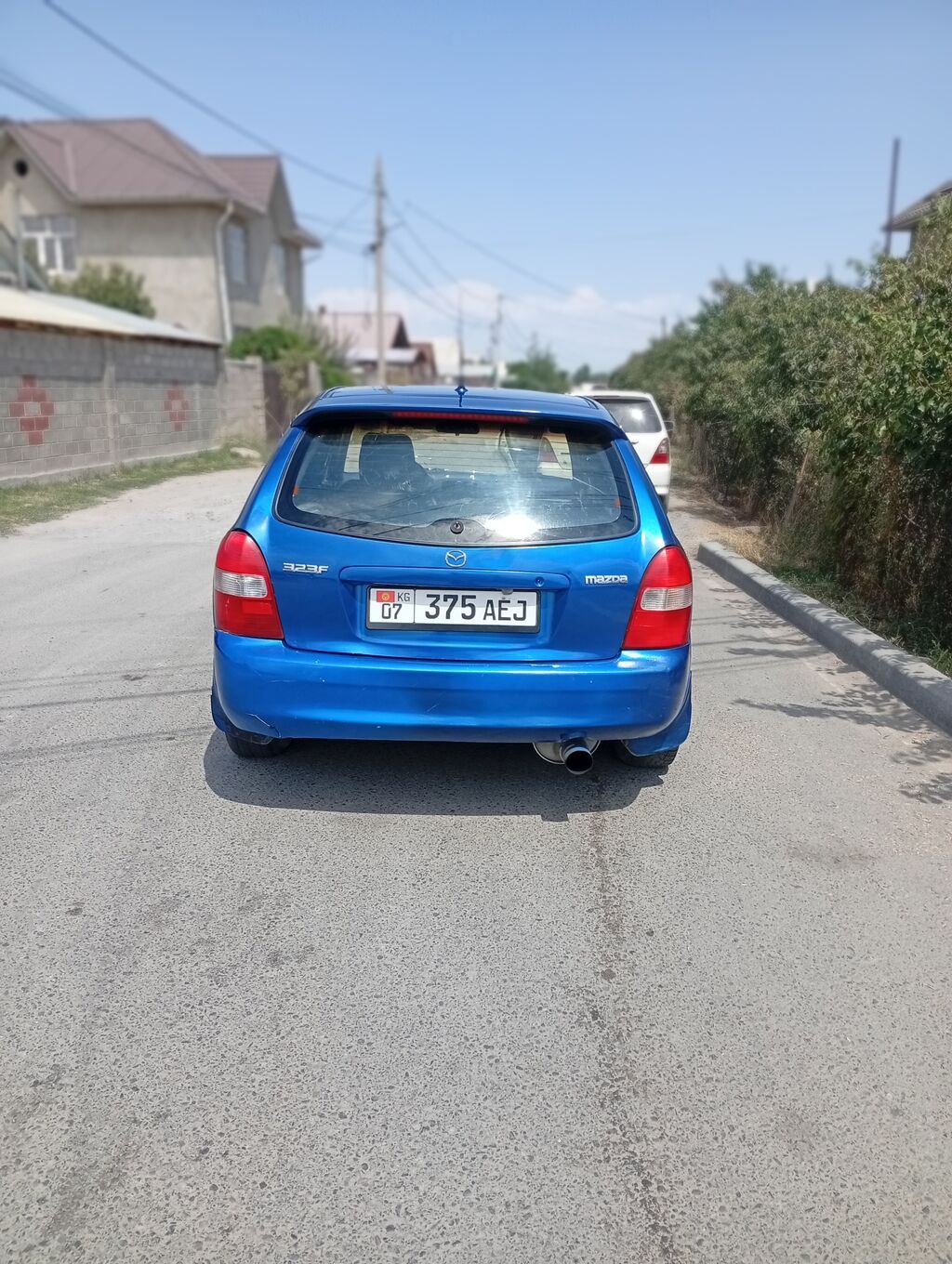 Mazda 323: 2001 г., 1.6 л, Механика, Бензин, Хэтчбэк: фото 4