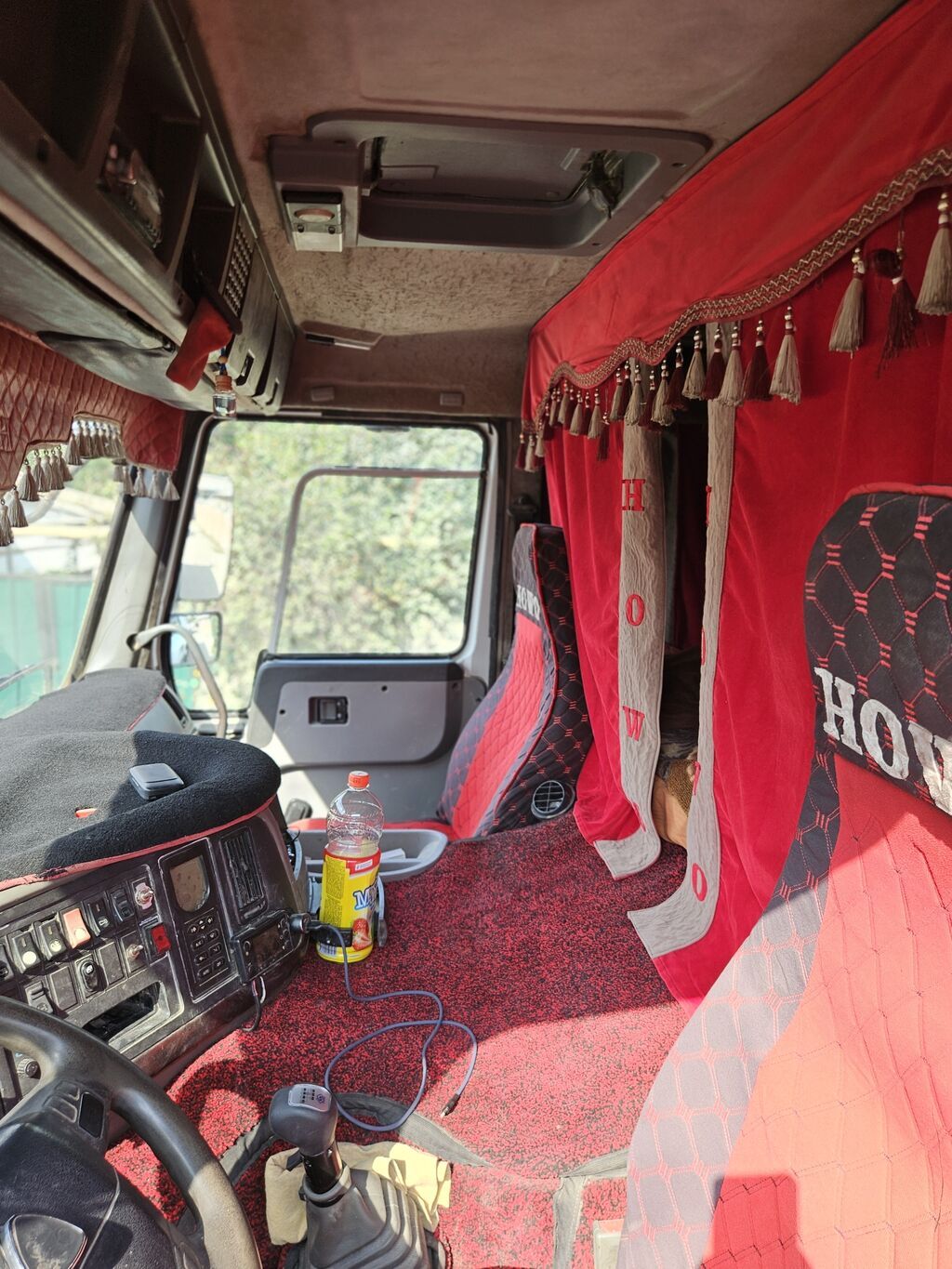 Продаю Самосвал HOWO, 336 мотор,коропка 10стечный фложок готов к: фото 5