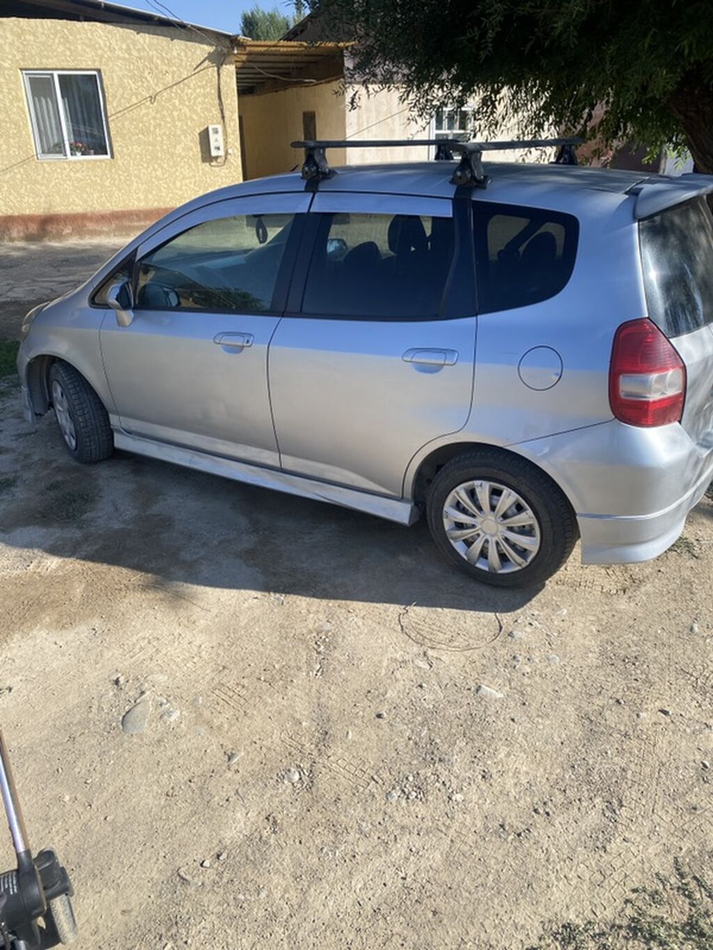 Honda Fit Aria: 2003 г., Автомат, Универсал: фото 4