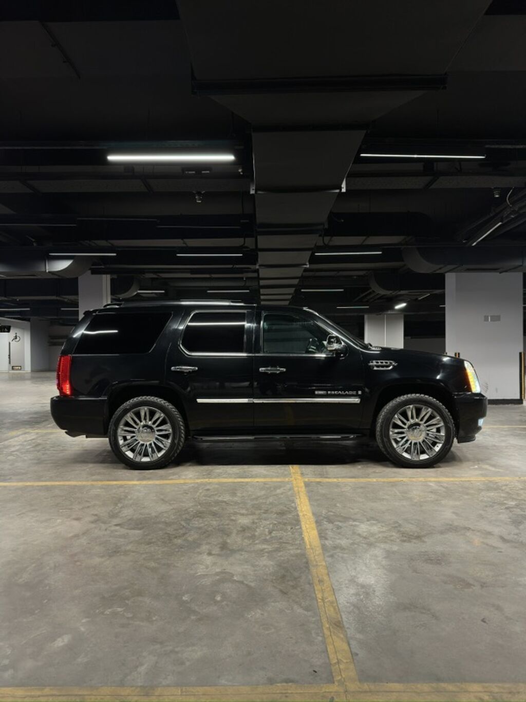 Cadillac Escalade: 2007 г., 6.2 л, Автомат, Бензин, Внедорожник: фото 4