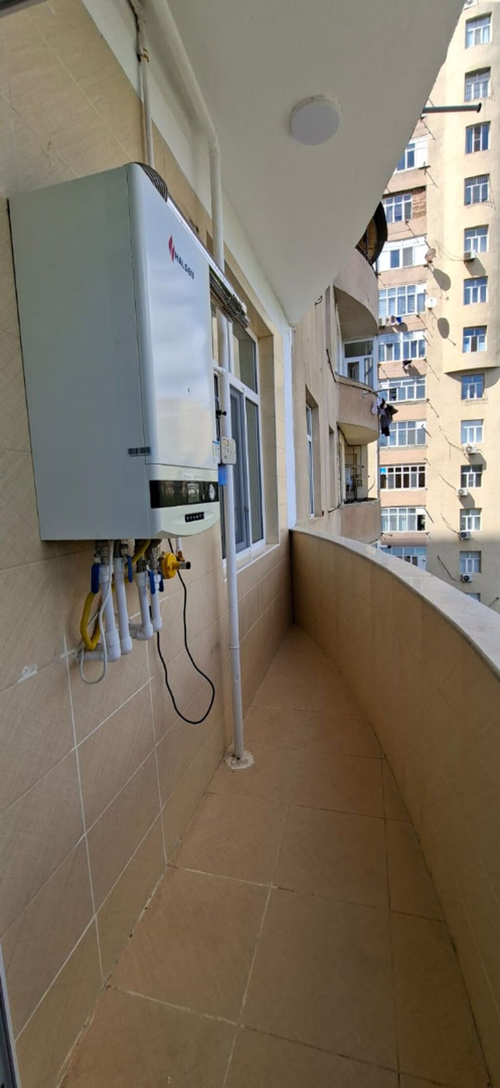 3 otaqlı, Yeni tikili, 114 kv. m