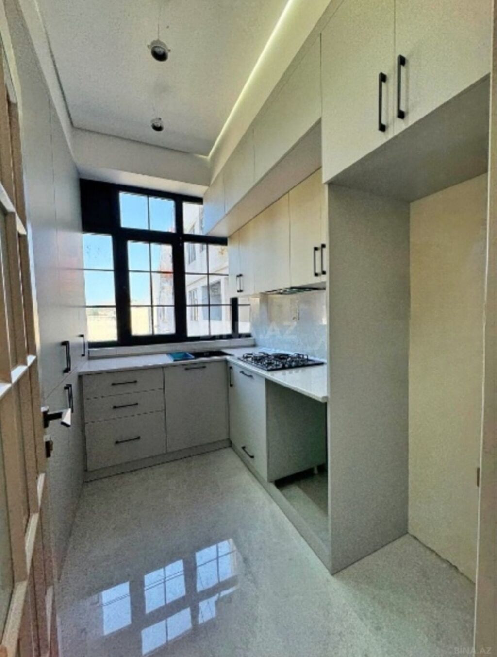 2 otaqlı, Yeni tikili, m. Neftçilər, 65 kv. m