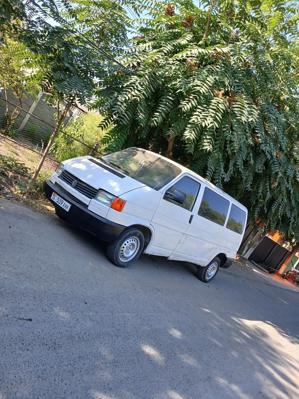 Volkswagen Transporter: 1993 г., 1.9 л, Механика, Дизель, Фургон: фото 1