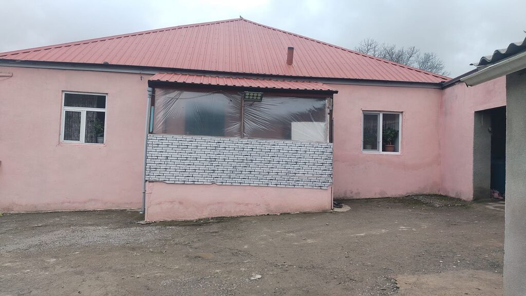Satılır: həyət evi - Ümumi plan: birmərtəbəli, mansardsız həyət evi