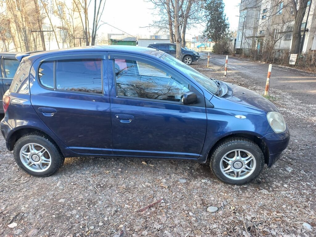 Toyota Yaris: 2000 г., 1.3 л, Автомат, Бензин, Хэтчбэк: фото 6