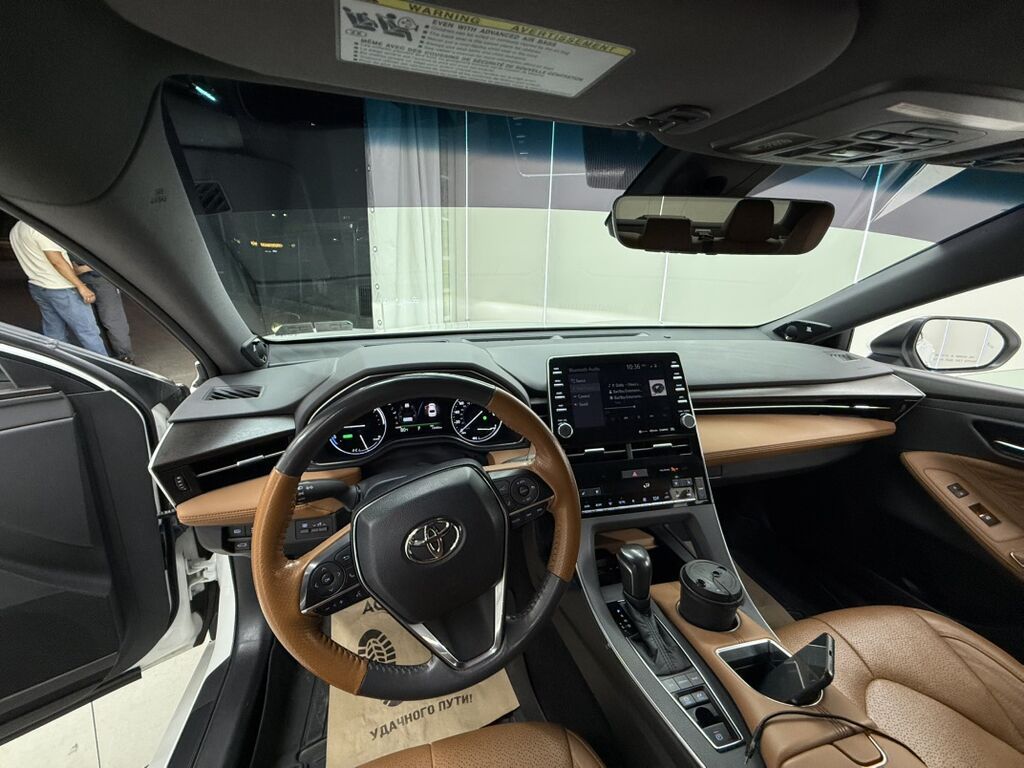 Toyota Avalon: 2021 г., 2.5 л, Автомат, Гибрид, Седан: фото 4