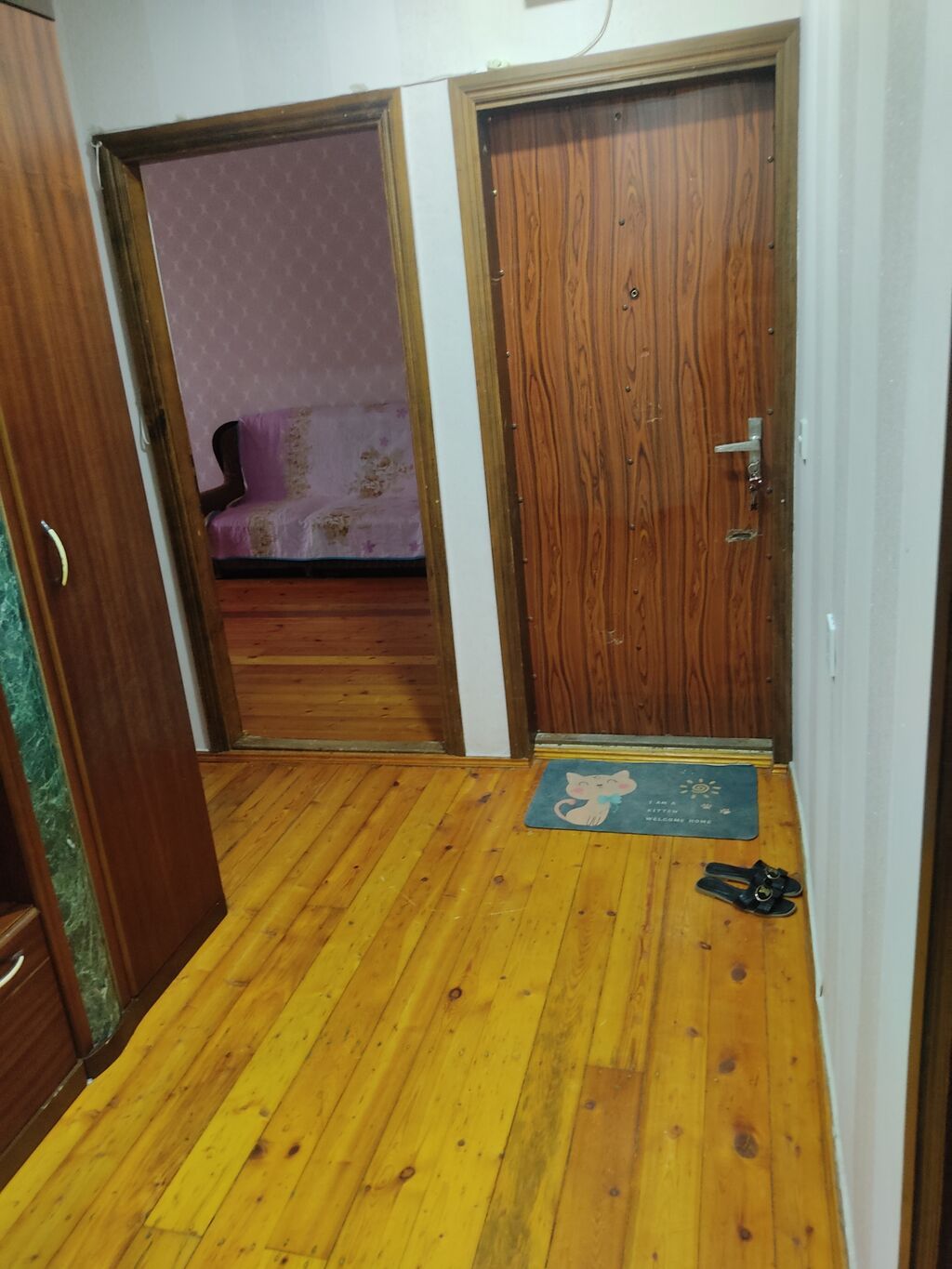 Kohne tikili binada 9/3 2 otaql menzil kirayye verilir uzun