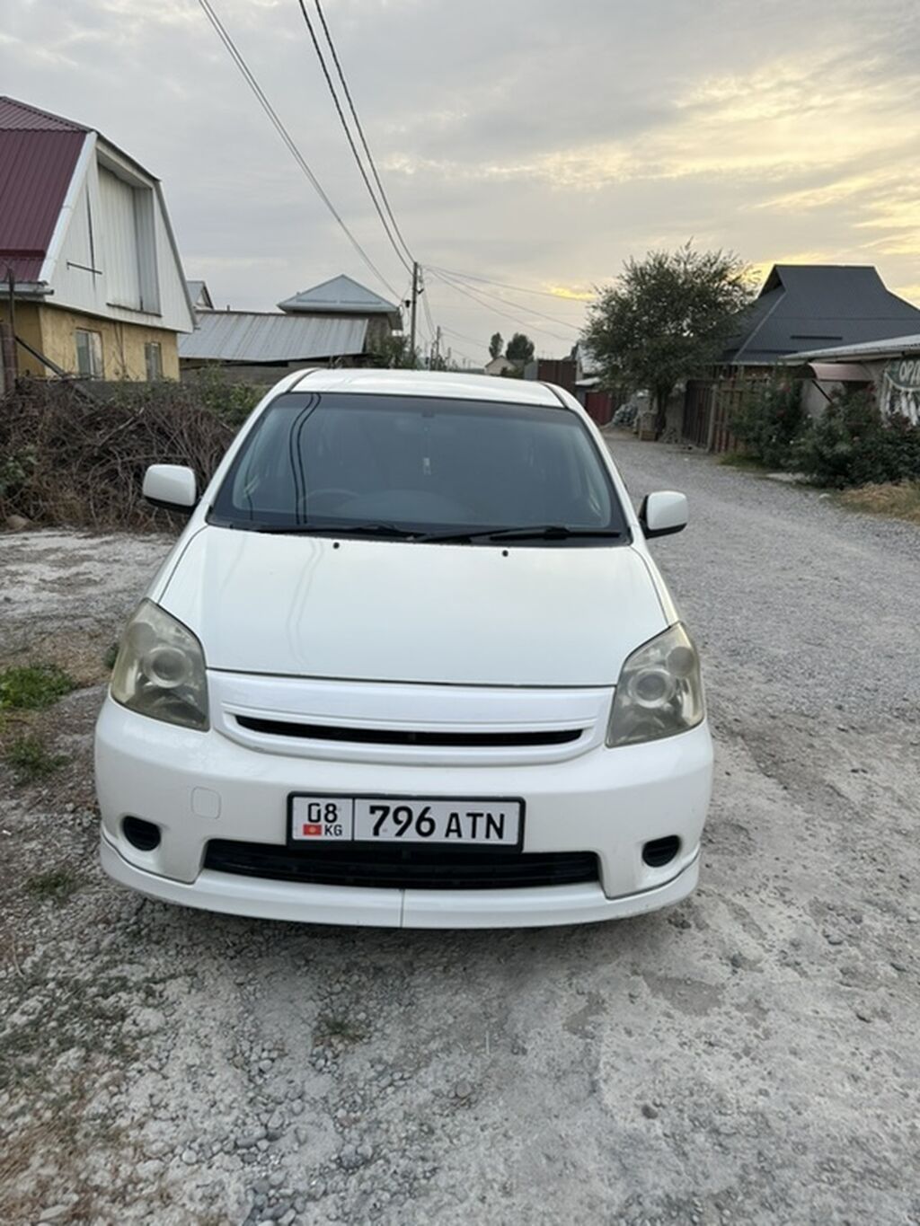 Toyota Raum: 2004 г., 1.5 л, Автомат, Бензин, Минивэн: фото 2