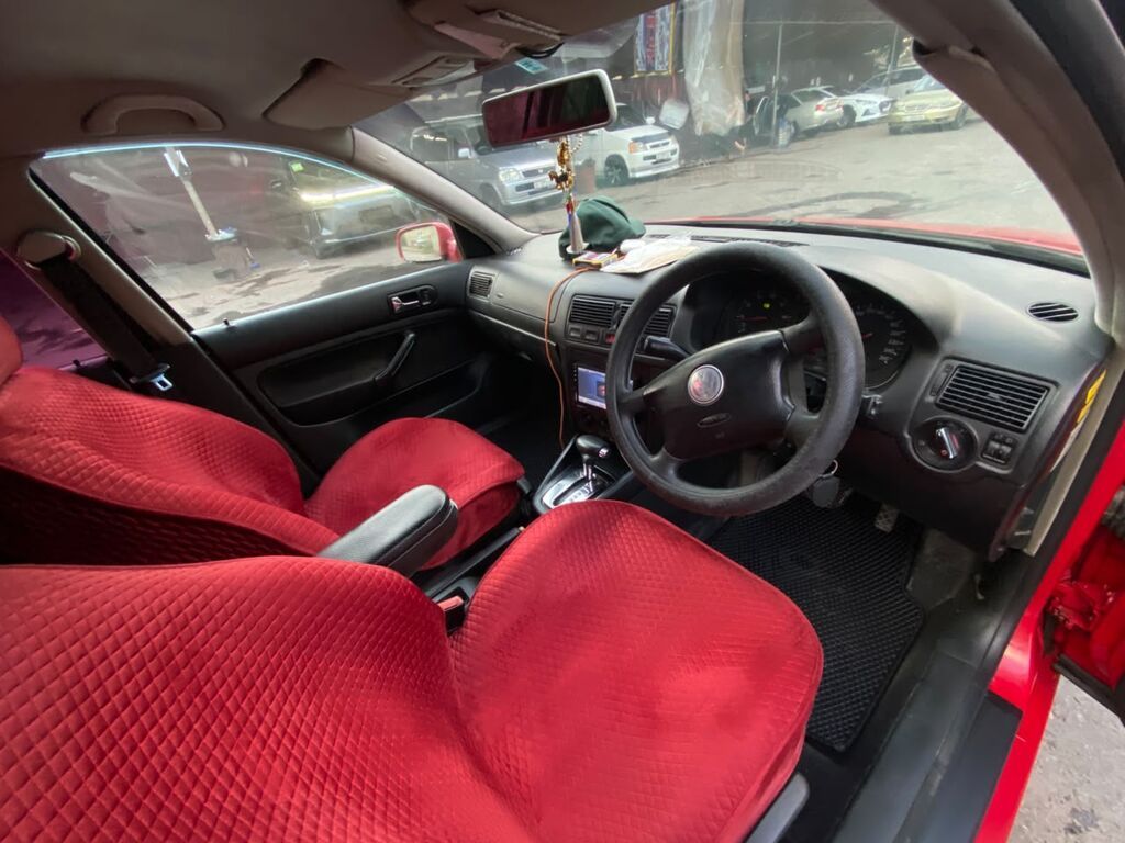 Volkswagen Golf: 2004 г., 2 л, Автомат, Бензин, Универсал: фото 8