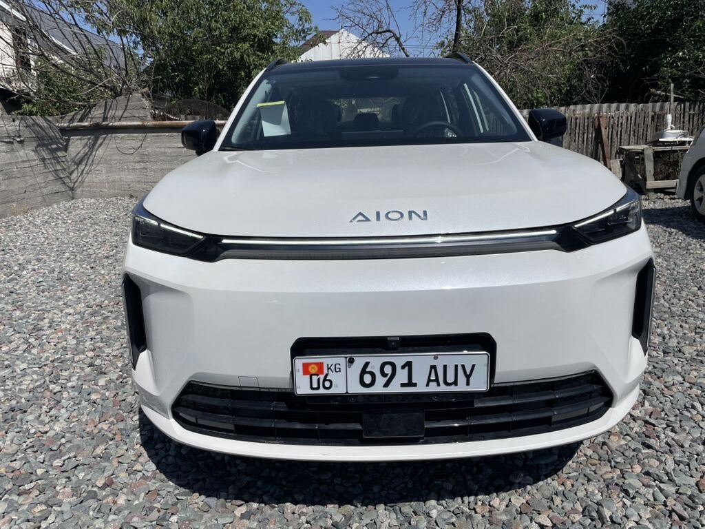 Aion I60— кроссовер Цвет белый Последовательный гибрид. (Можно езить — фото 2