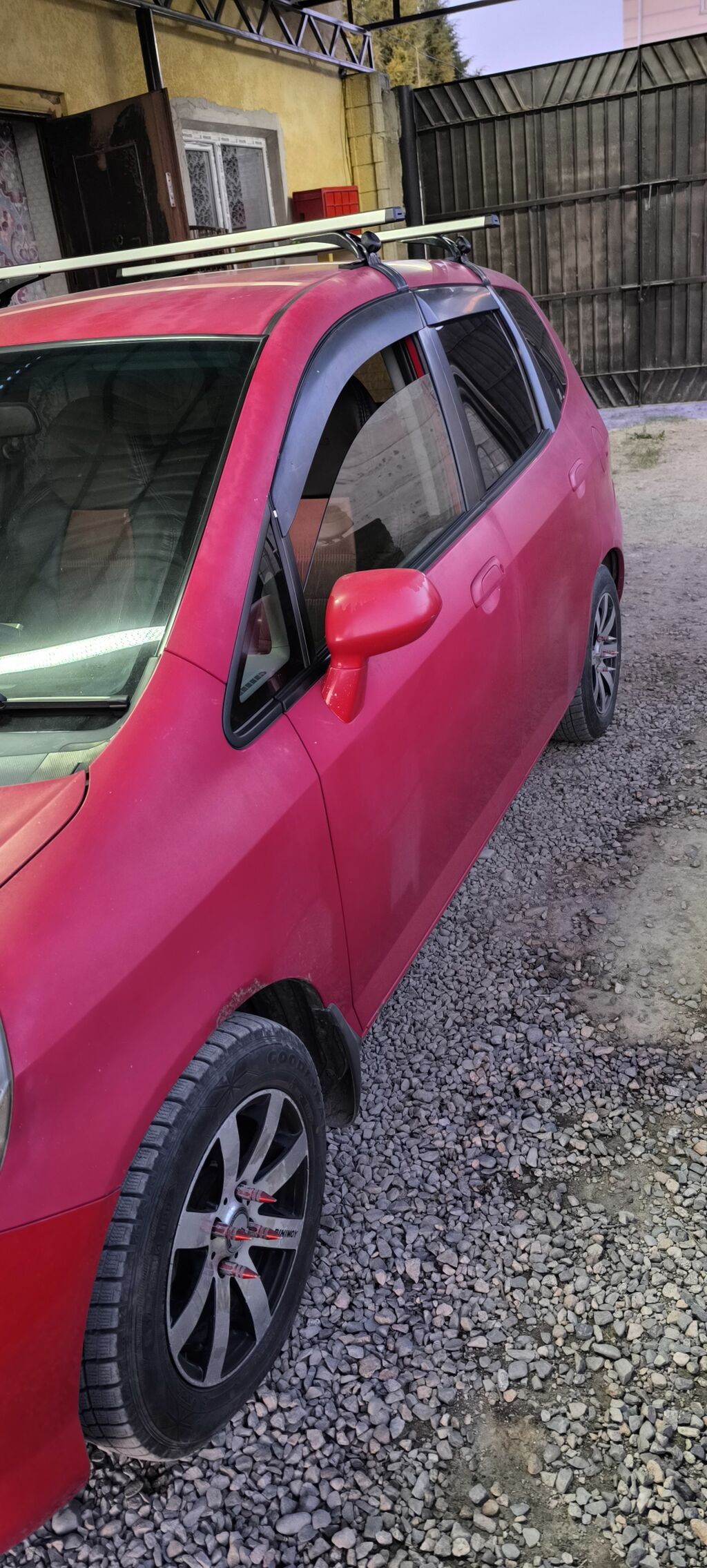 Honda Fit: 2002 г., 1.3 л, Хэтчбэк: фото 4
