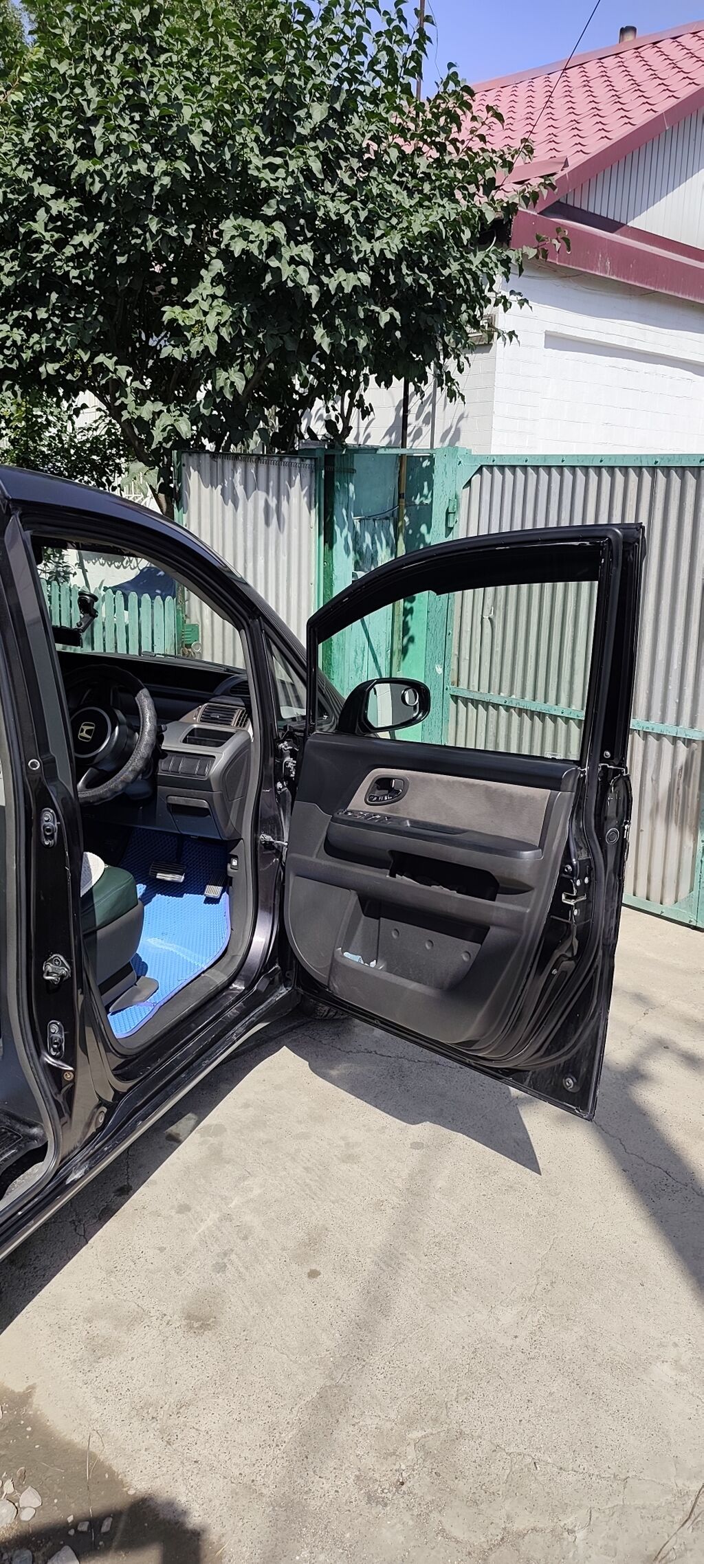 Honda Stepwgn: 2005 г., 2 л, Бензин, Минивэн: фото 4