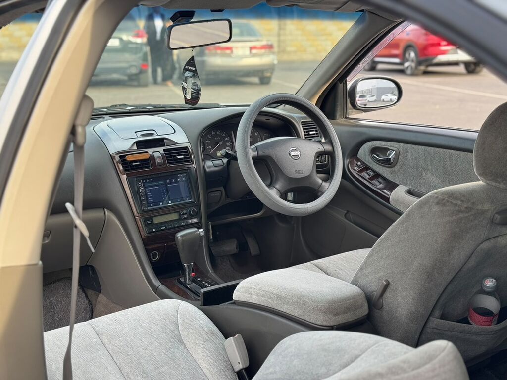 Nissan Cefiro: 2001 г., 2 л, Автомат, Бензин, Седан: фото 7