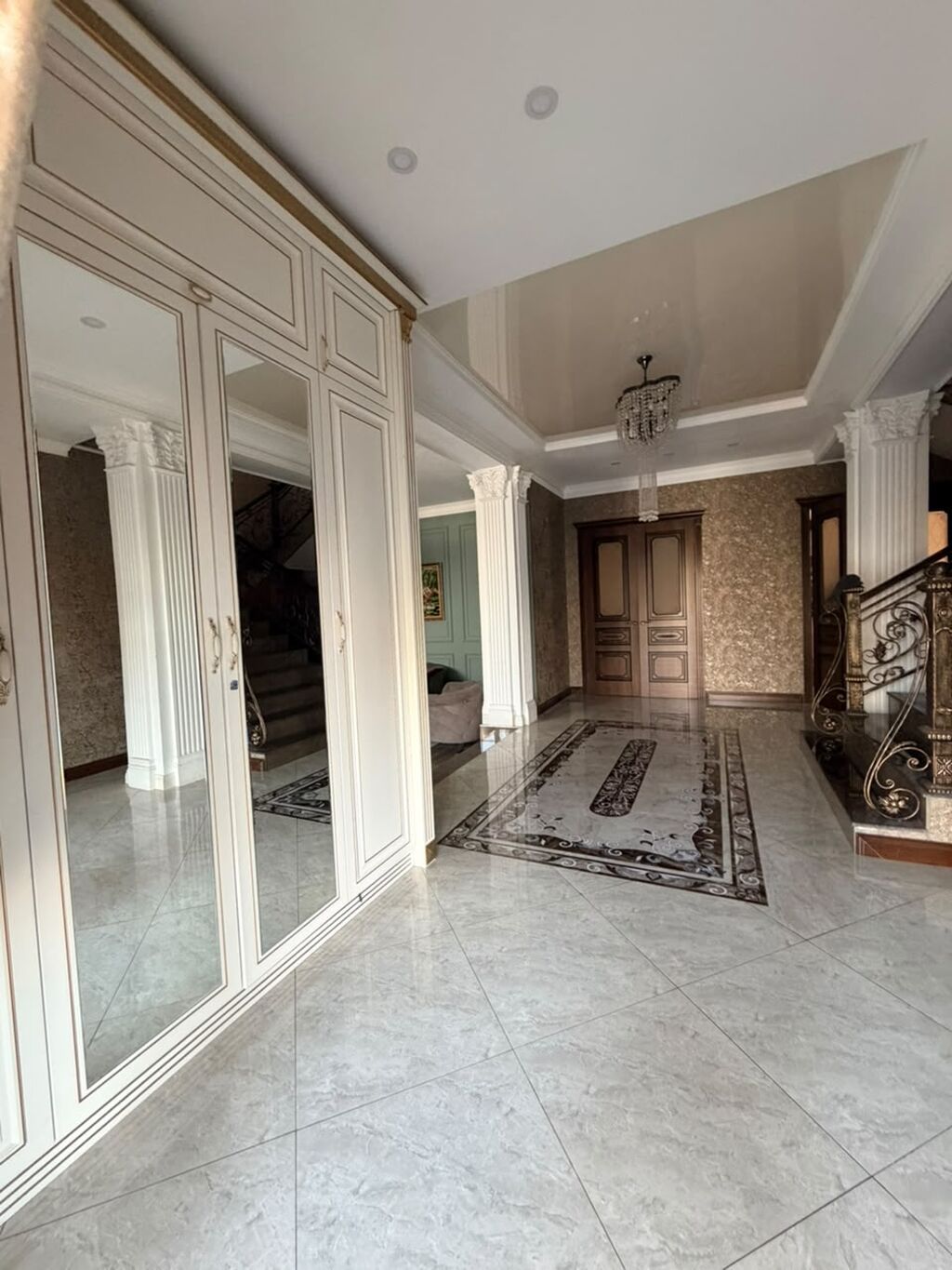 6 комнат и более, 270 м², Бишкек: фото 4