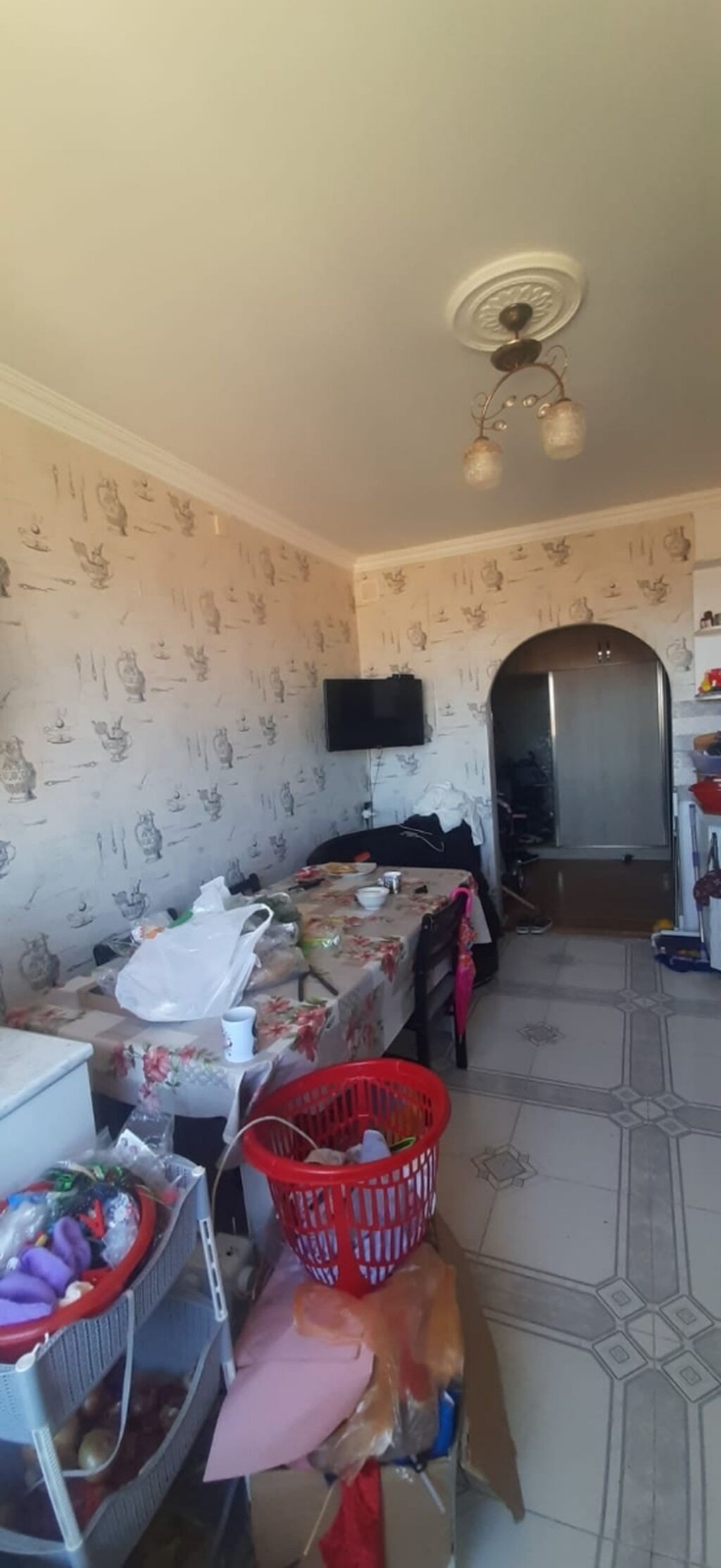 Bakı, Bakıxanov qəs., 3 otaqlı, Köhnə tikili, m. Neftçilər, 80 kv. m