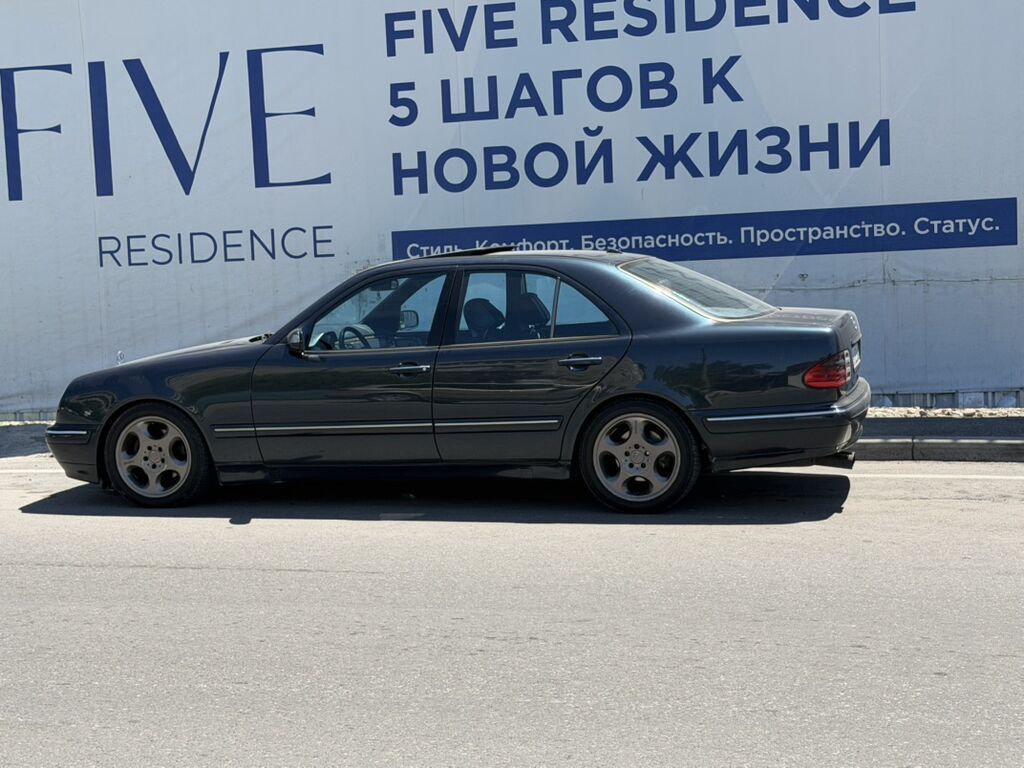 Mercedes-Benz E-Class: 2000 г., 3.2 л, Автомат, Газ, Седан: фото 2