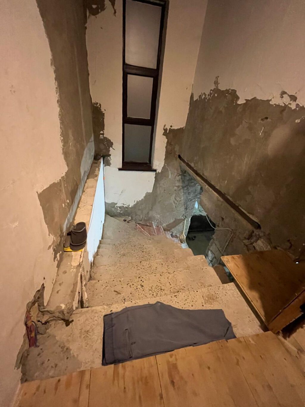Zabrat 5 otaqlı, 265 kv. m, Orta təmir