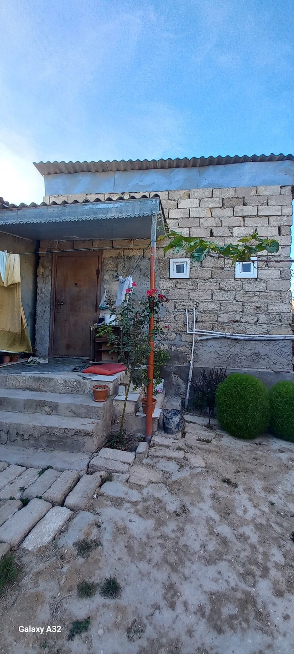 3 otaqlı, 100 kv. m, Orta təmir