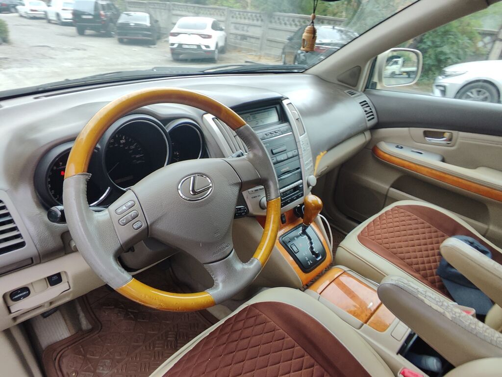 Lexus RX: 2004 г., 3.3 л, Автомат, Бензин, Кроссовер: фото 2