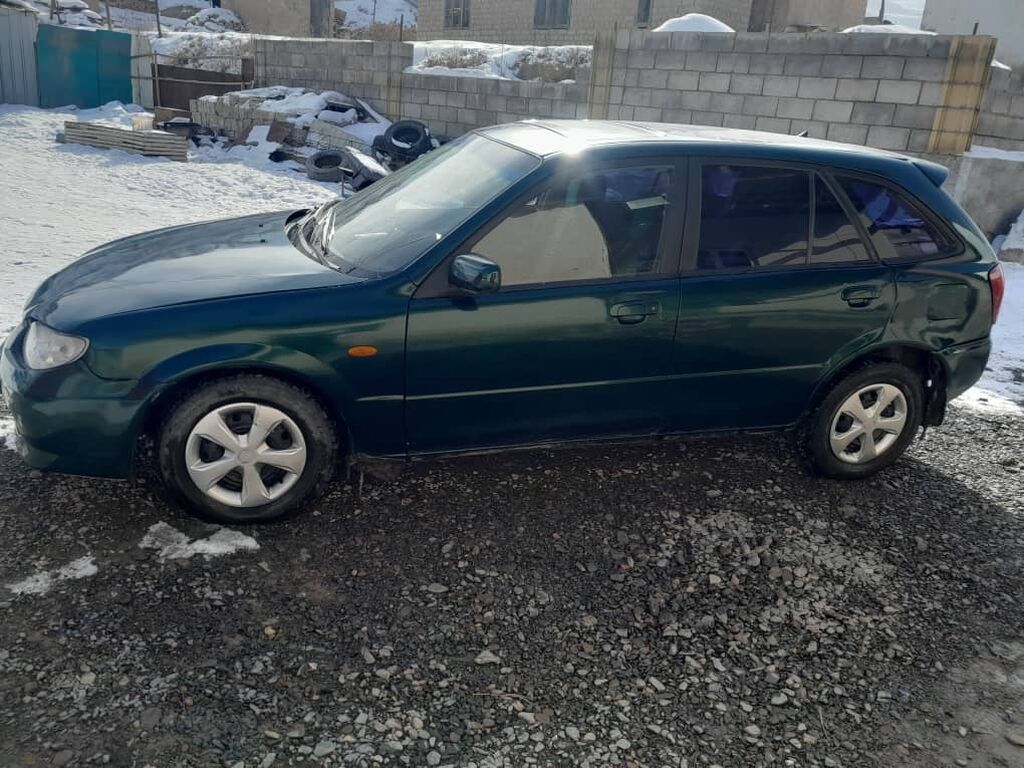 Mazda Familia: 2003 г., 1.6 л, Механика, Бензин, Универсал: фото 3