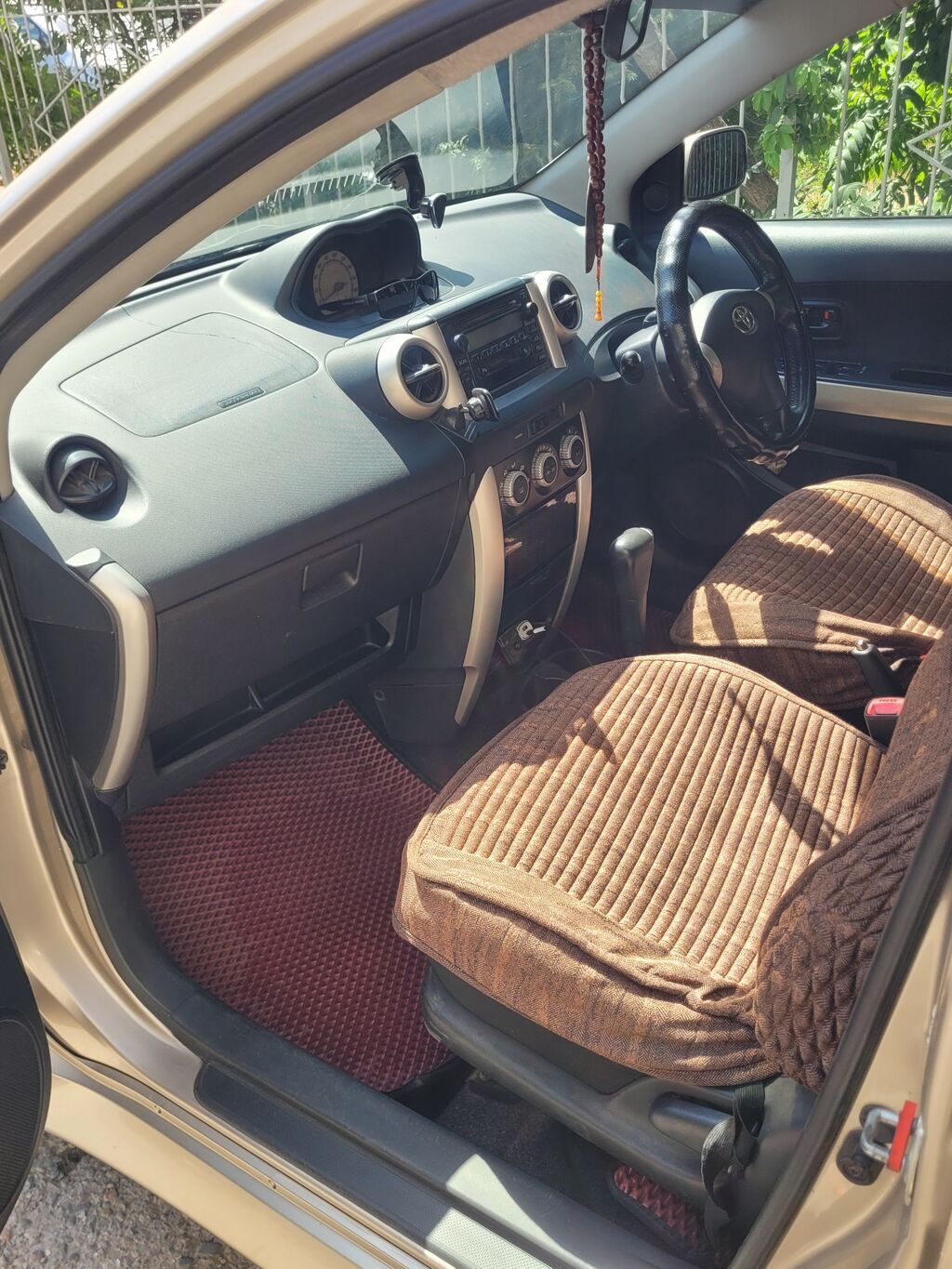 Toyota Ist: 2003 г., 1.5 л, Автомат, Бензин, Хэтчбэк: фото 4