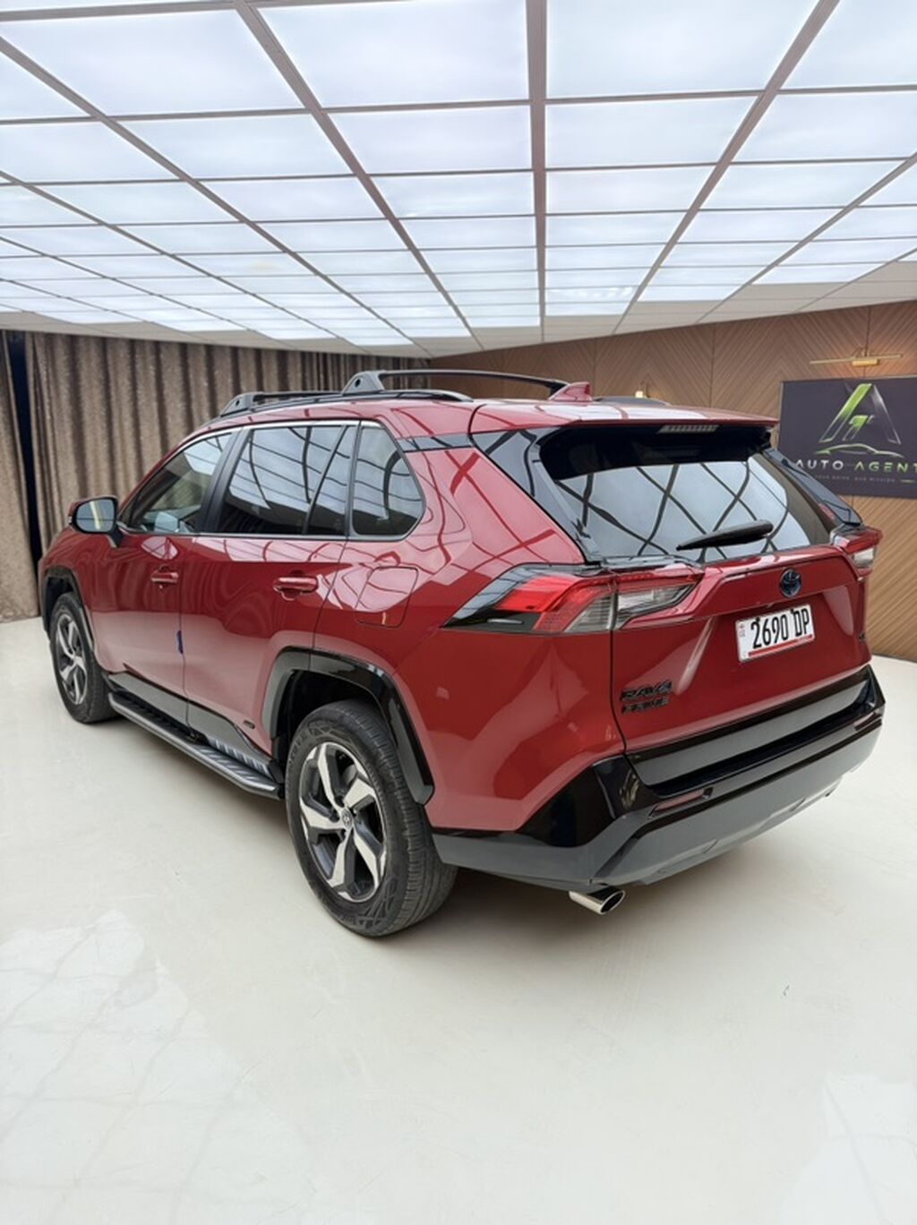 Toyota RAV4: 2022 г., 2.5 л, Вариатор, Гибрид, Кроссовер: фото 4