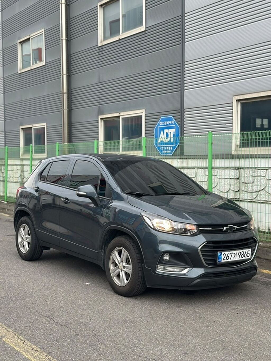 Chevrolet Trax: 2021 г., 1.4 л, Автомат, Бензин, Кроссовер: фото 1