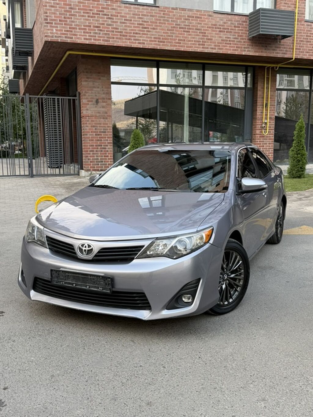 Toyota Camry: 2015 г., 2.5 л, Автомат, Бензин, Седан: фото 3